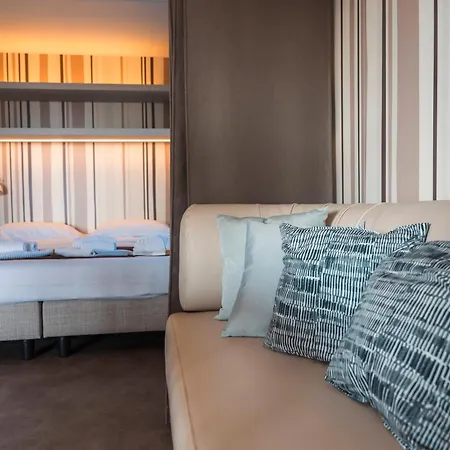 Domvs Glamp 홀리데이파크