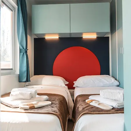 Domvs Glamp 홀리데이파크 바메노