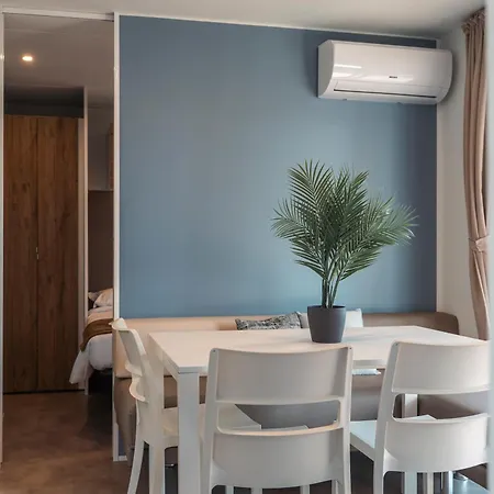 Domvs Glamp 홀리데이파크 바메노