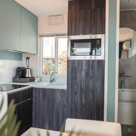 Domvs Glamp 홀리데이파크 *